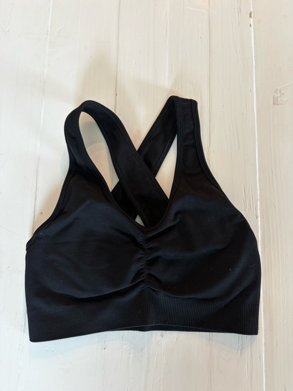 Alphalete Black Cross-Back Seamless Sports Bra